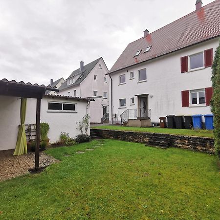 3 Zimmer Ferienwohnung Mit Eigenem Garten トロッシンゲン エクステリア 写真
