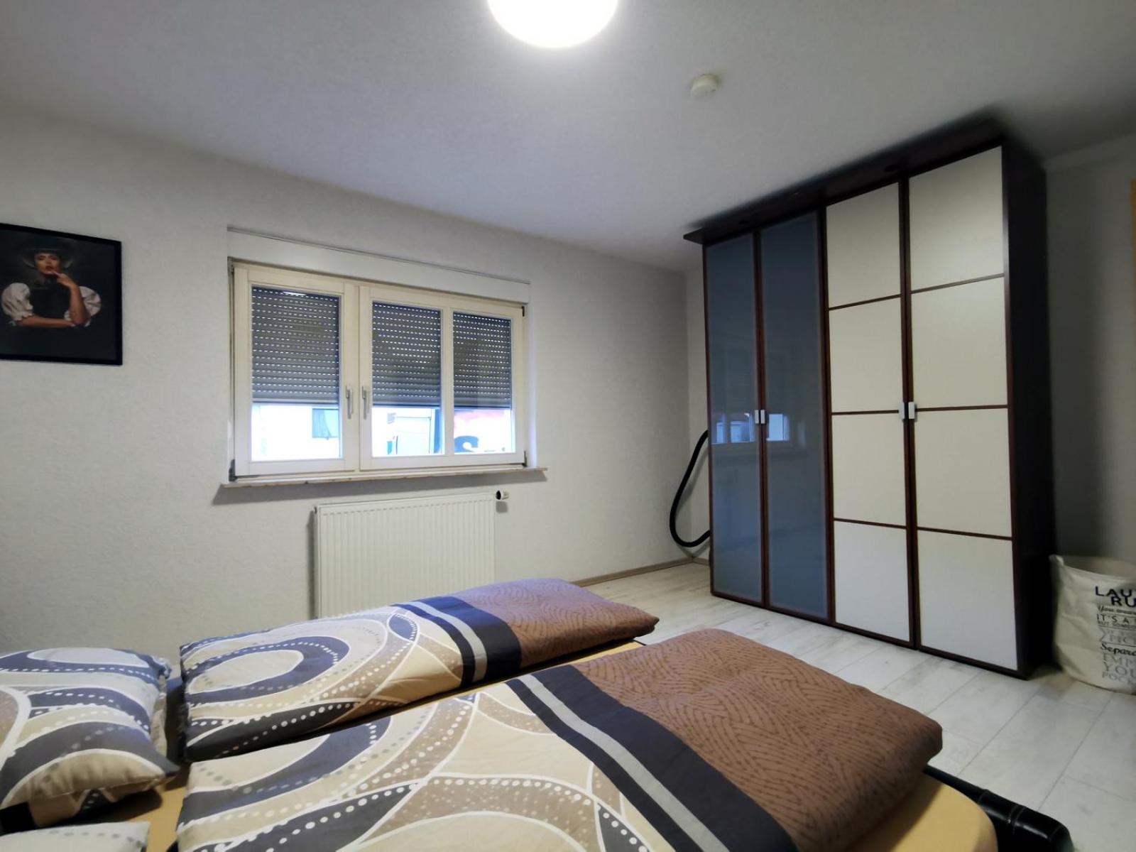 3 Zimmer Ferienwohnung Mit Eigenem Garten トロッシンゲン エクステリア 写真